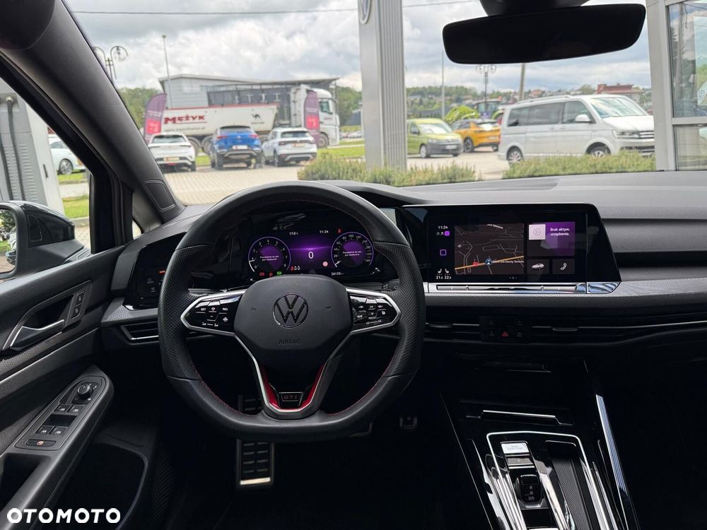 Volkswagen Golf - 20