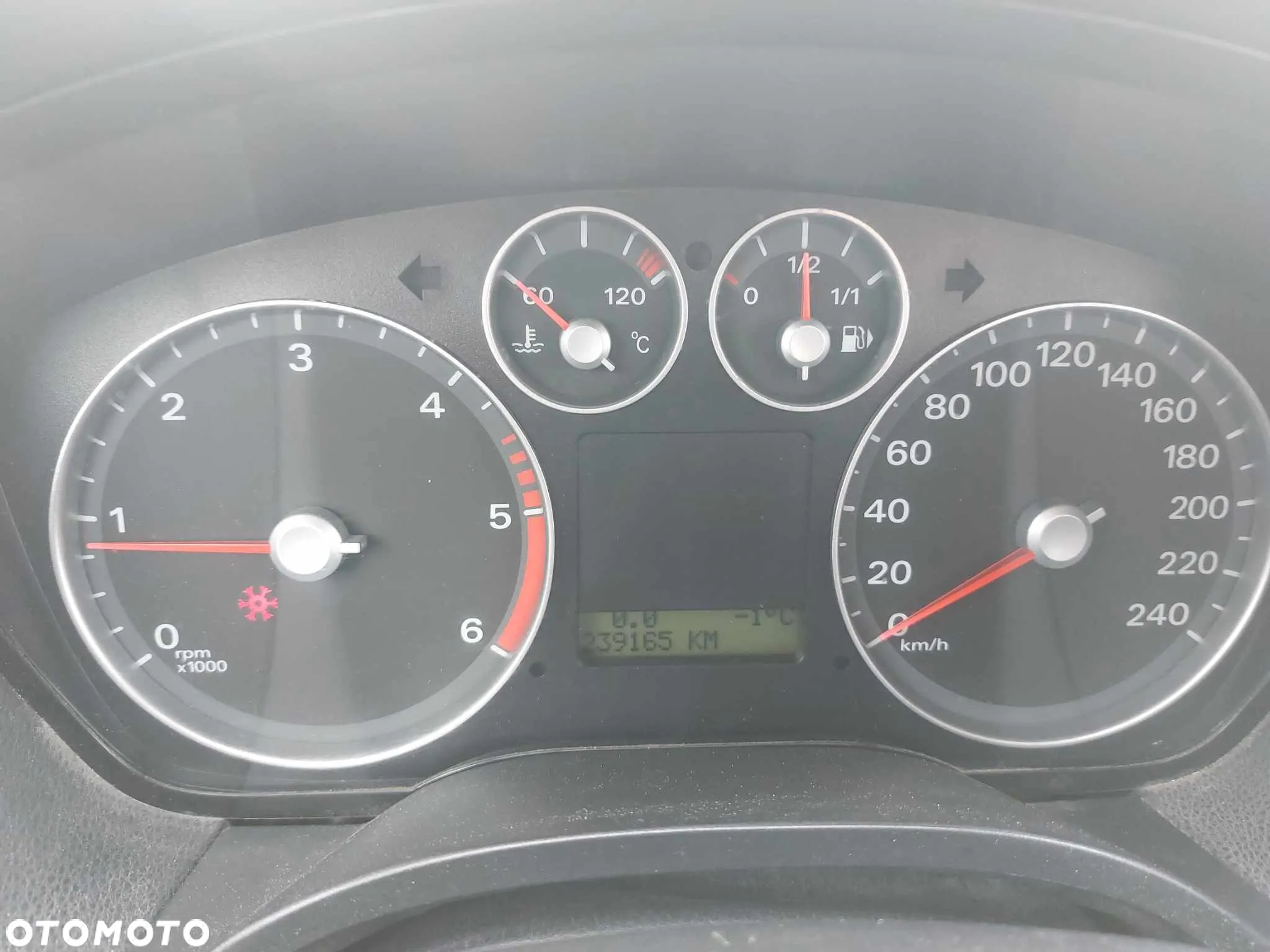 Ford Focus C-Max 1.8 TDCi Ghia - 14
