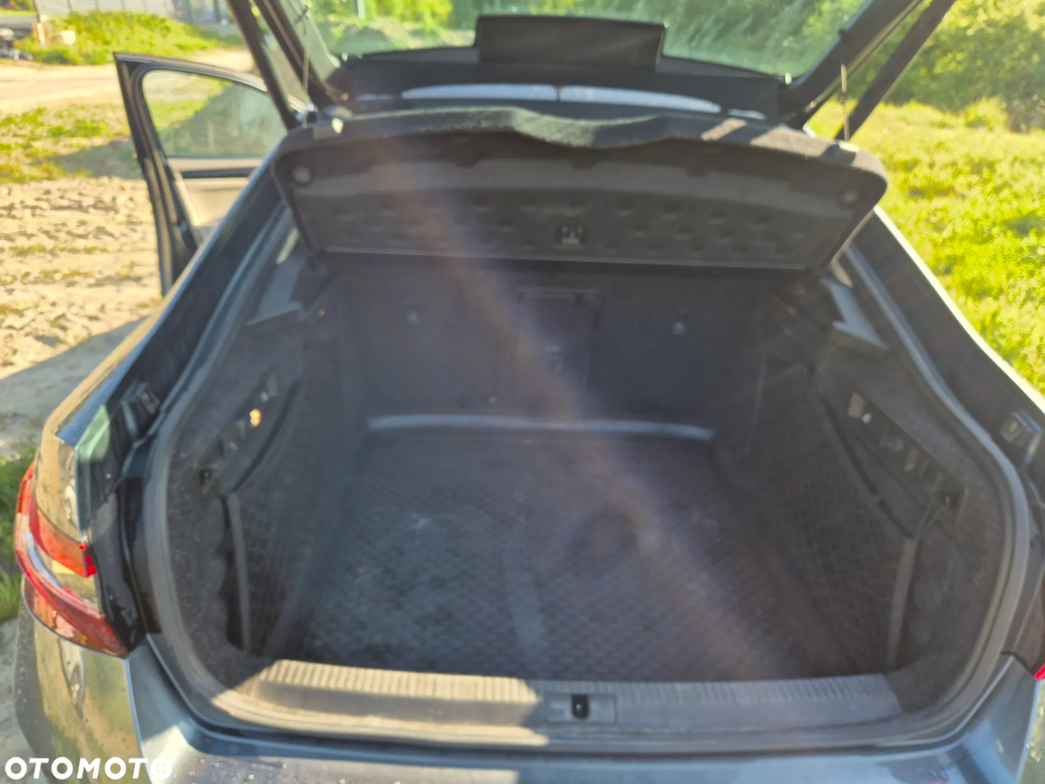Skoda Superb 2.0 TDI L&K DSG - 5
