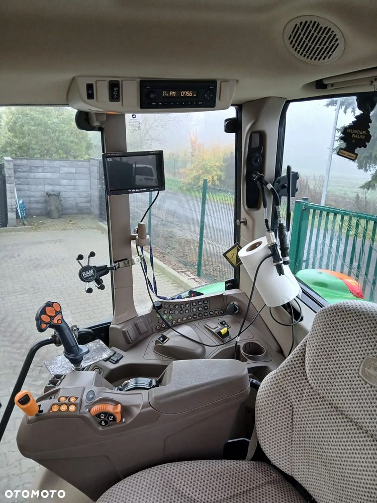 John Deere 6120M - 7