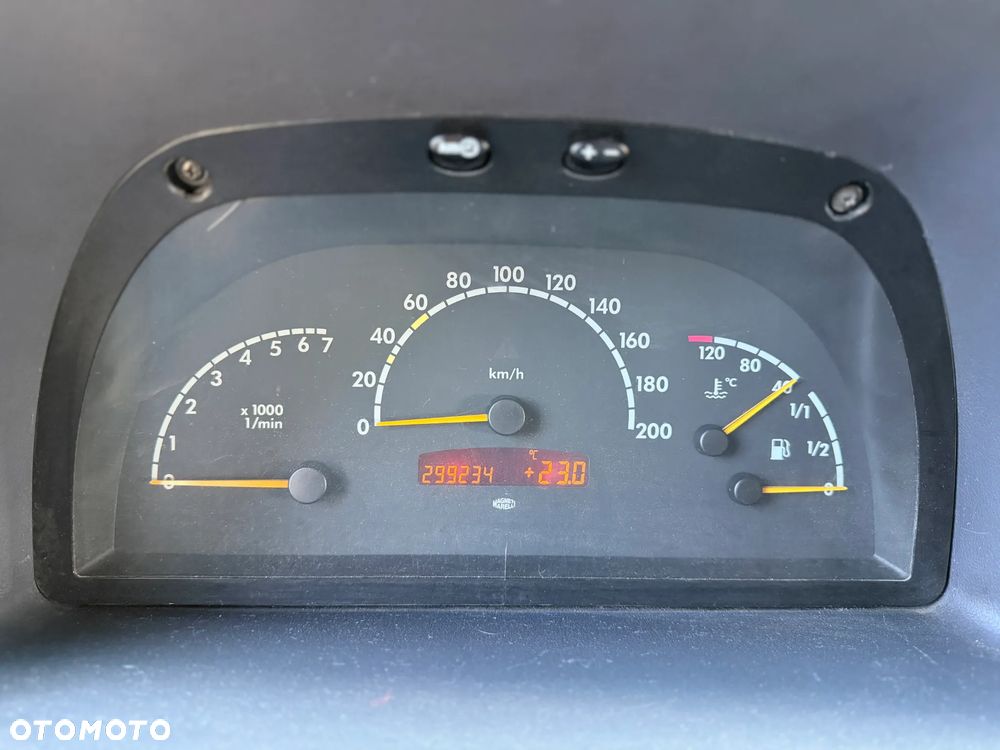 Mercedes-Benz Vito - 17