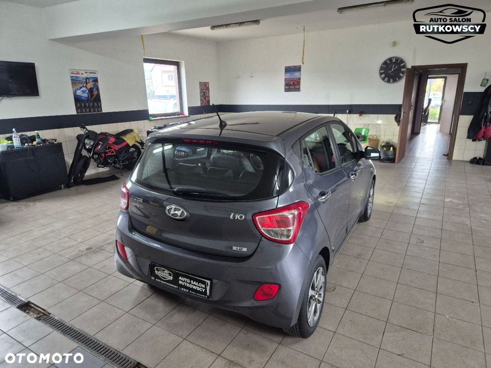 Hyundai i10 - 10