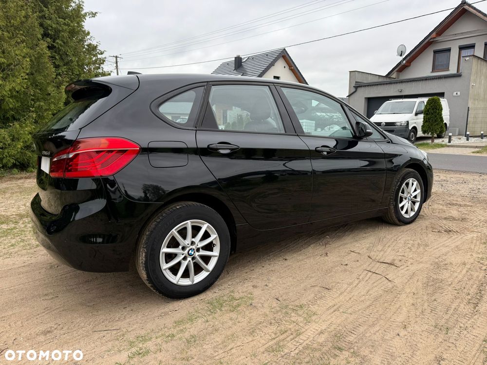 BMW Seria 2 216d Sport Line - 15