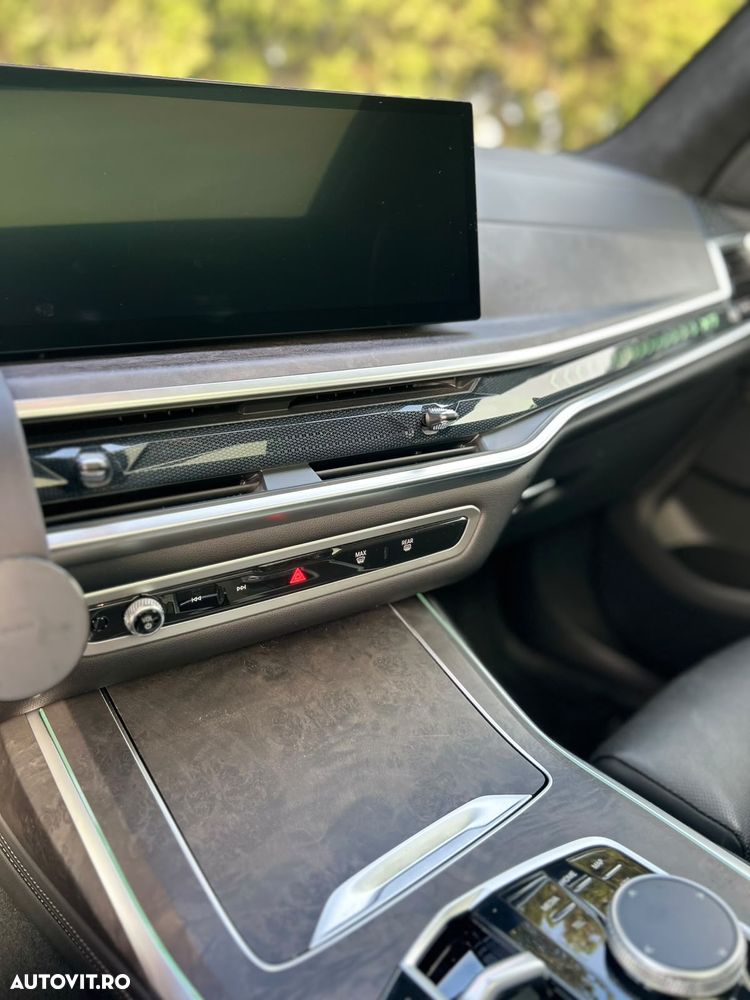 BMW X7 2022 — imagine 4