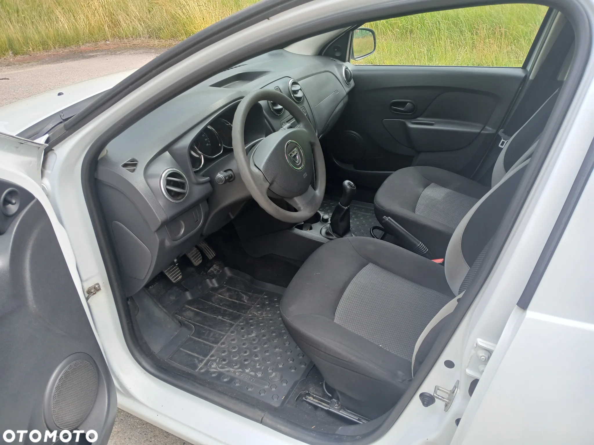 Dacia Logan MCV 1.2 16V Access EU6 - 10