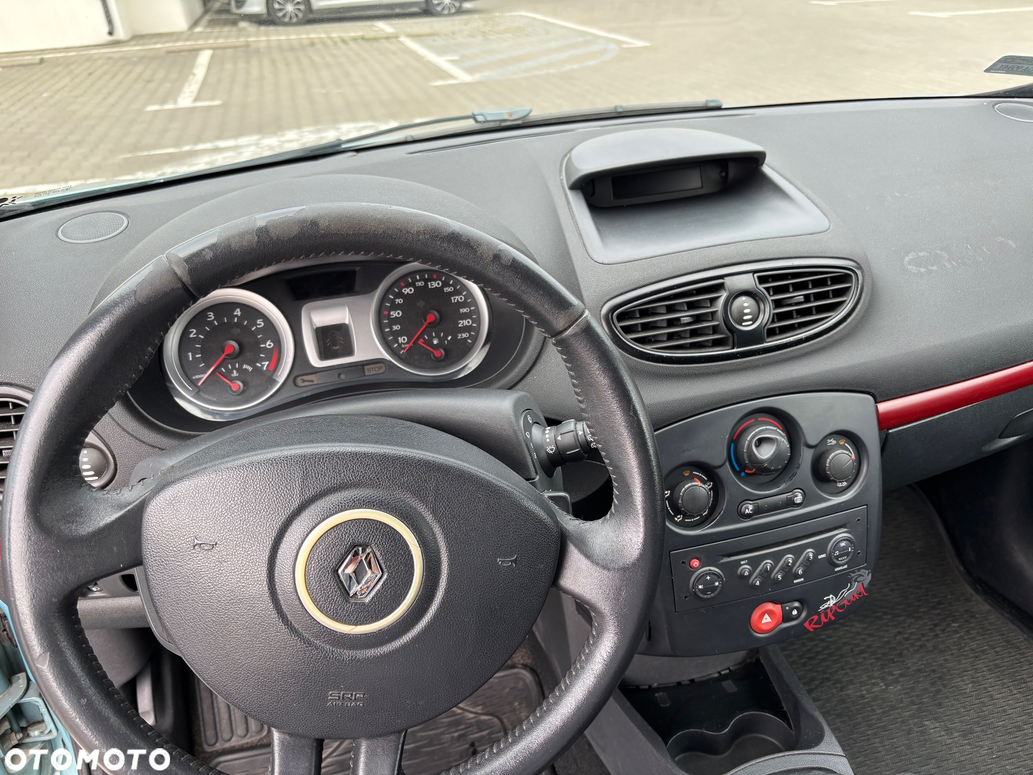 Renault Clio 1.2 16V 75 Collection - 11