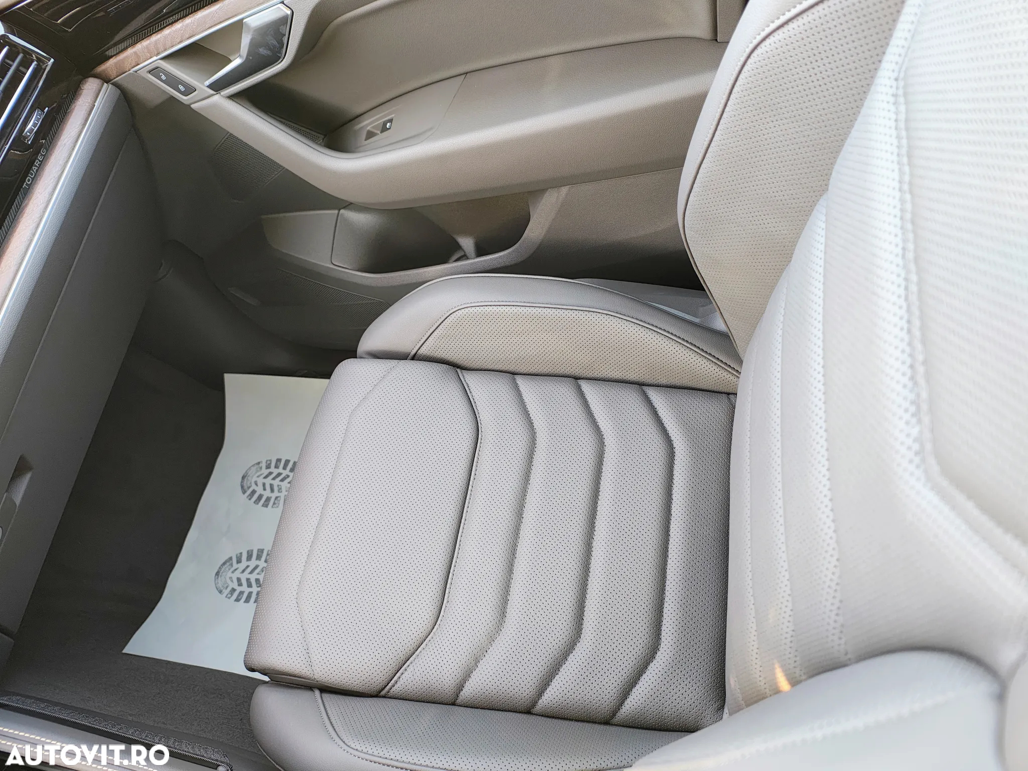 Volkswagen Touareg V6 TDI Elegance - 15