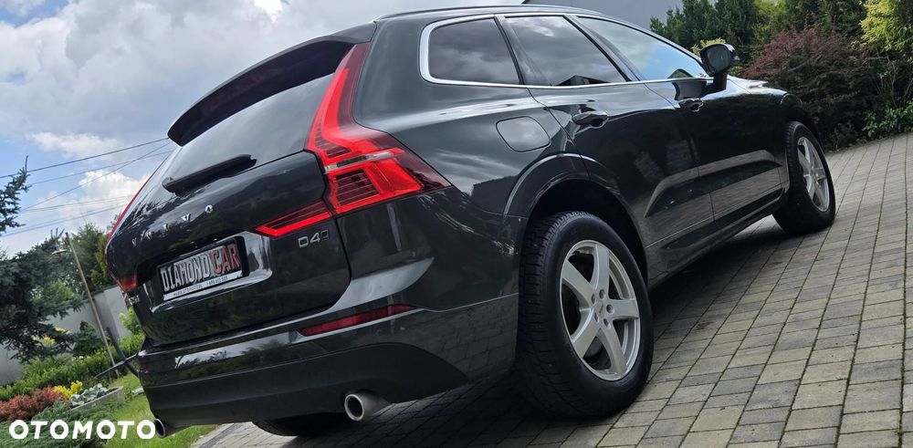 Volvo XC 60 D4 Momentum Pro - 16