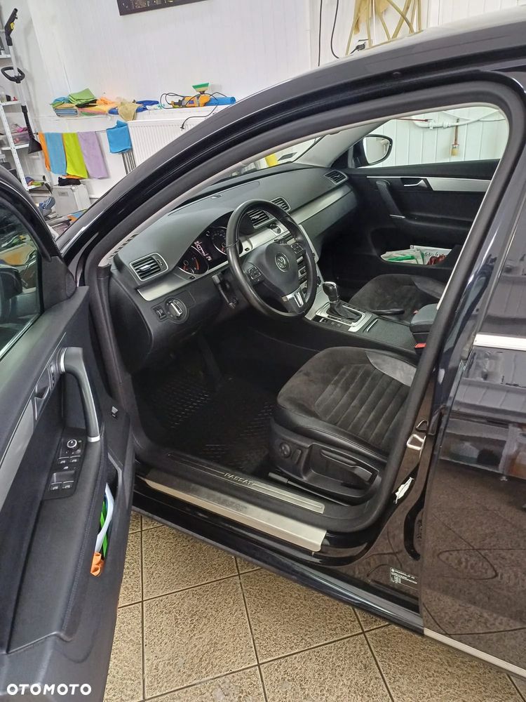 Volkswagen Passat 2.0 TDI 4Mot Highline DSG - 8