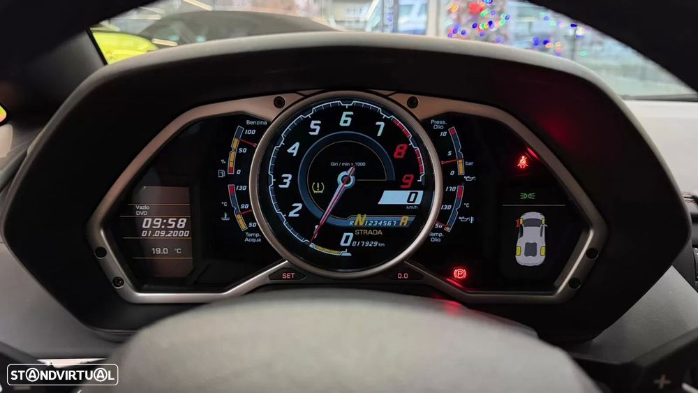 Lamborghini Aventador 6.5 V12 LP700-4 - 21