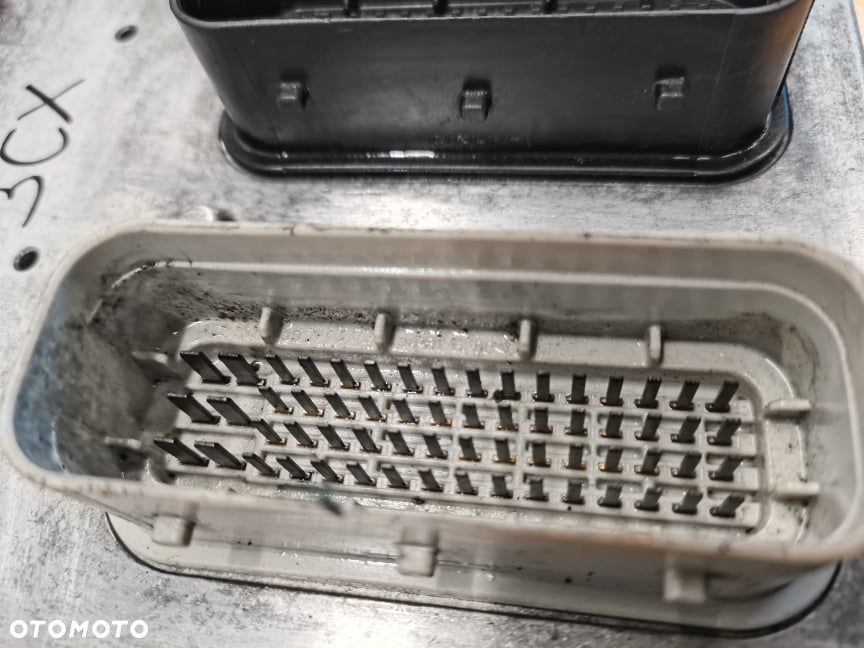 Moduł ECU JCB 4CX {Delphi DCM3.3 320 09705} - 7
