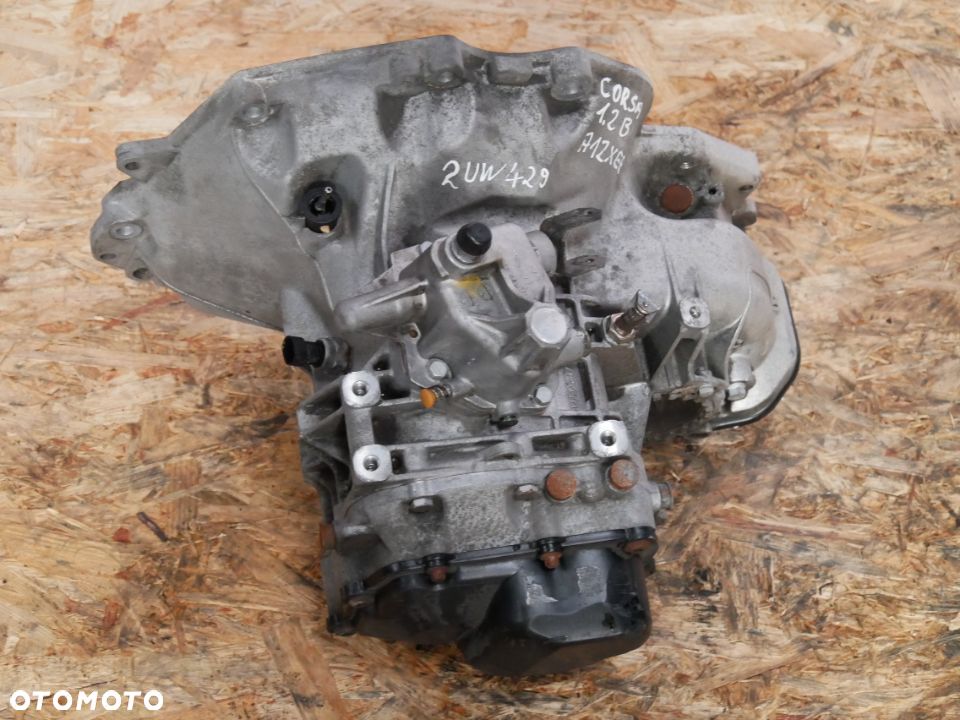 SKRZYNIA BIEGÓW OPEL CORSA D 1.2 B 2UW429 - 2