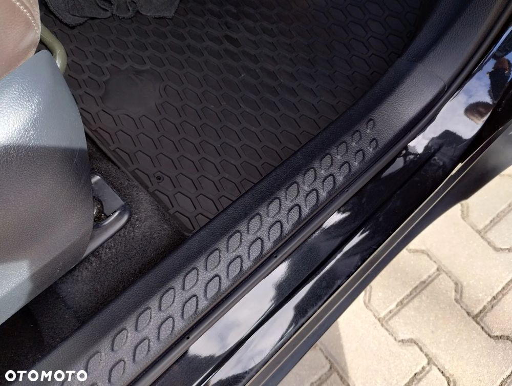 Toyota C-HR - 21