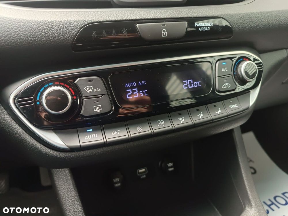 Hyundai i30 1.5 T-GDI 48V Smart - 23