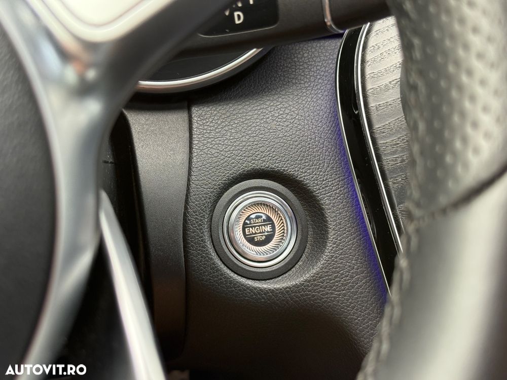Mercedes-Benz C 220 d 4Matic 9G-TRONIC AMG Line - 25