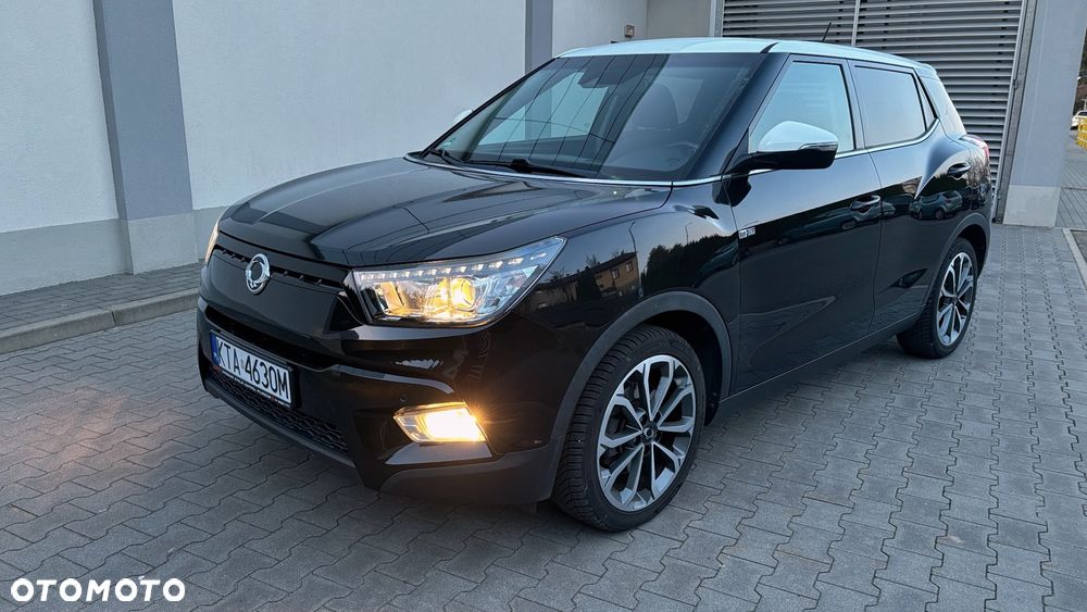 SsangYong/KGM Tivoli e-XGi 160 2WD Black+White - 29