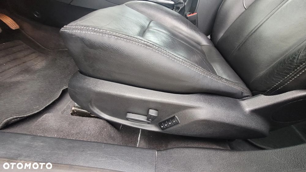 Ford Mondeo 2.0 Ghia - 18