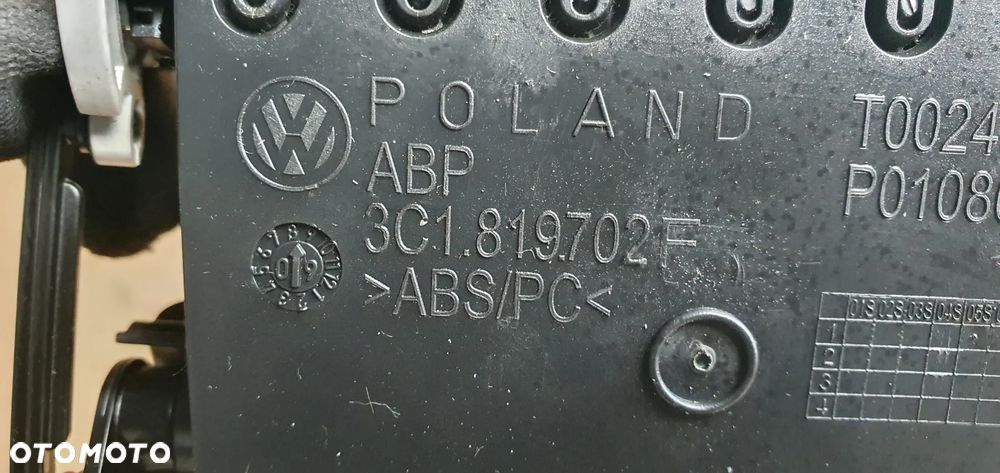 Kratka nawiewu powietrza prawa VW Passat B6 3C1819702F - 7