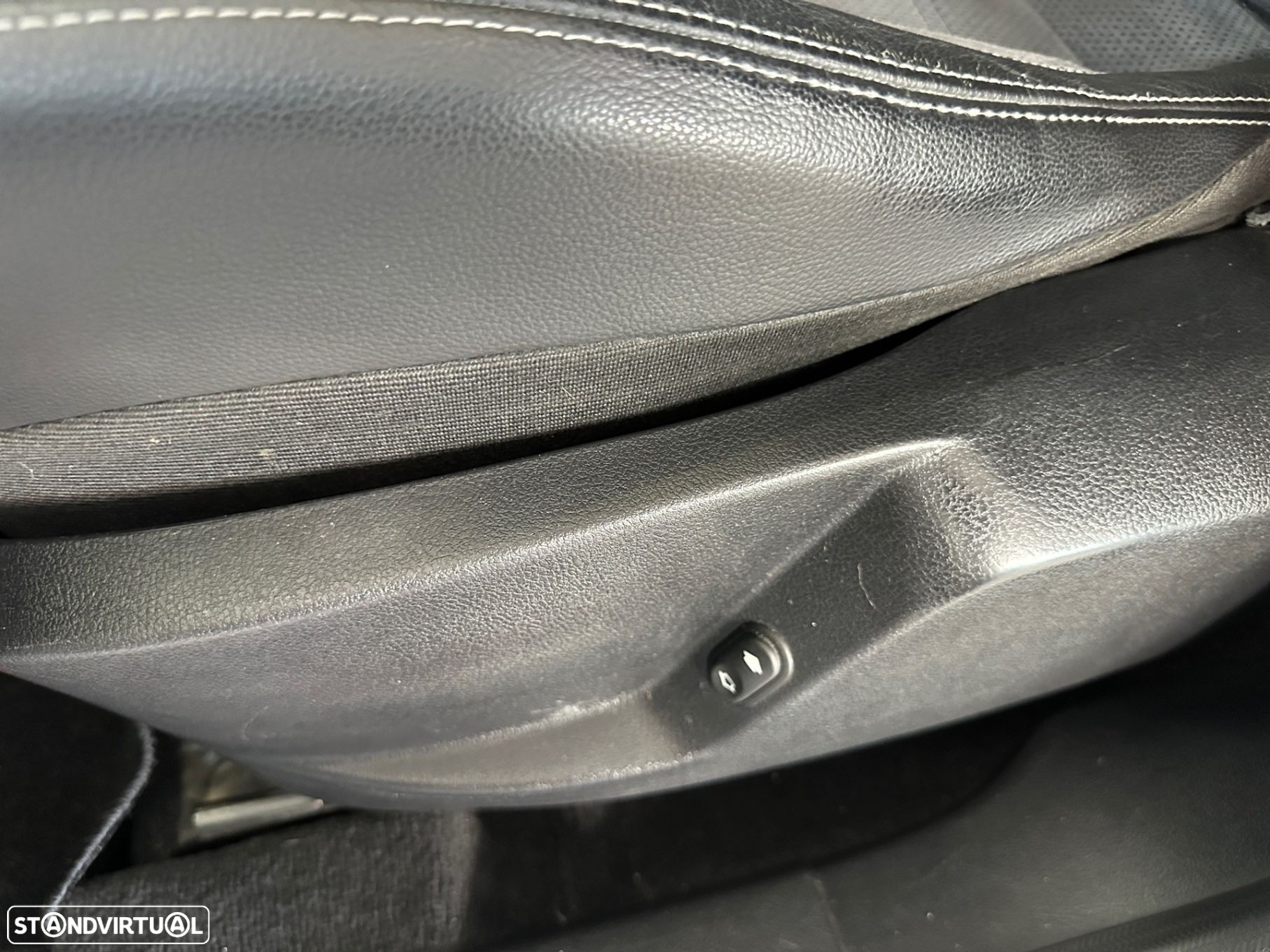Ford S-Max - 16