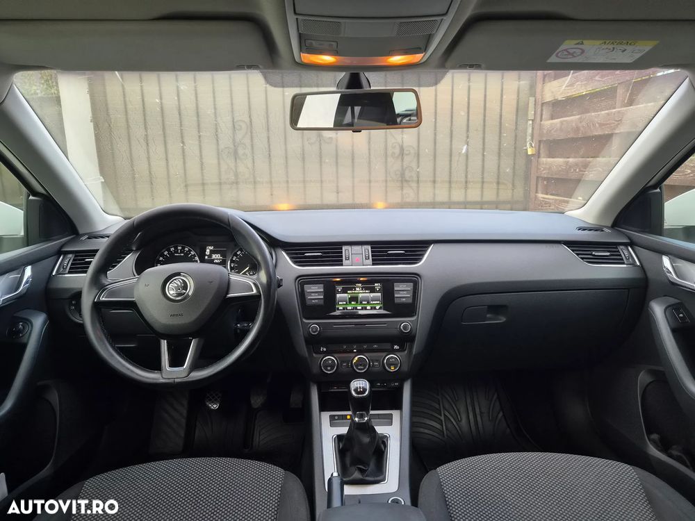 Skoda Octavia - 8