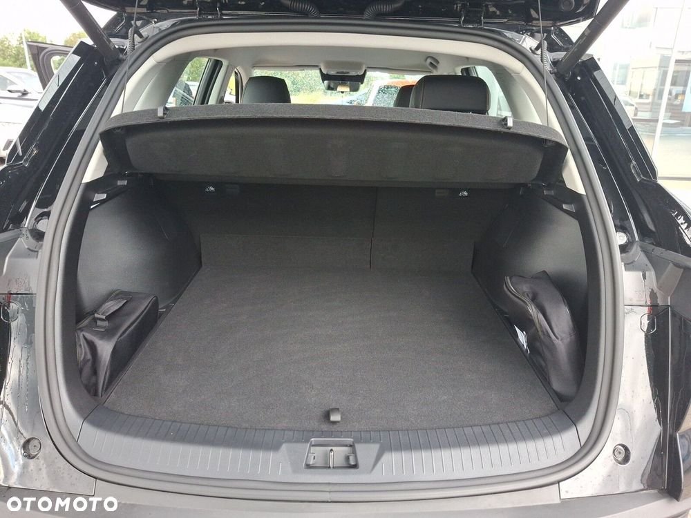 BYD Sealion 5 - 19