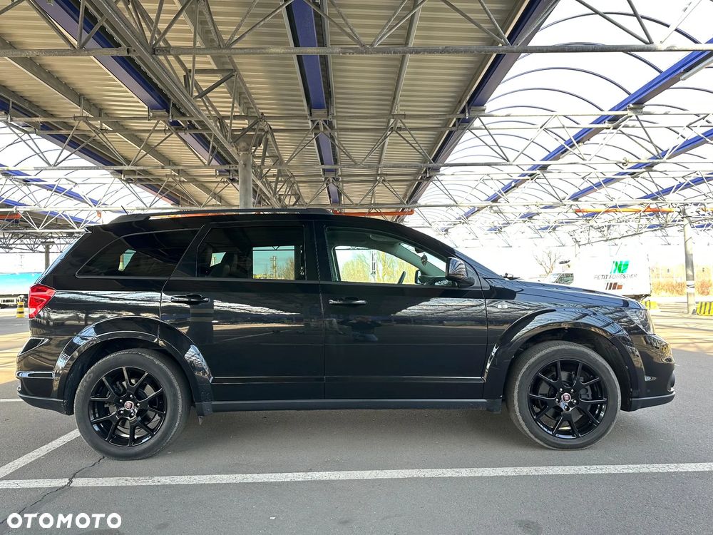 Fiat Freemont 2.0 Multijet 16V DPF Automatik Allrad Black Code - 17