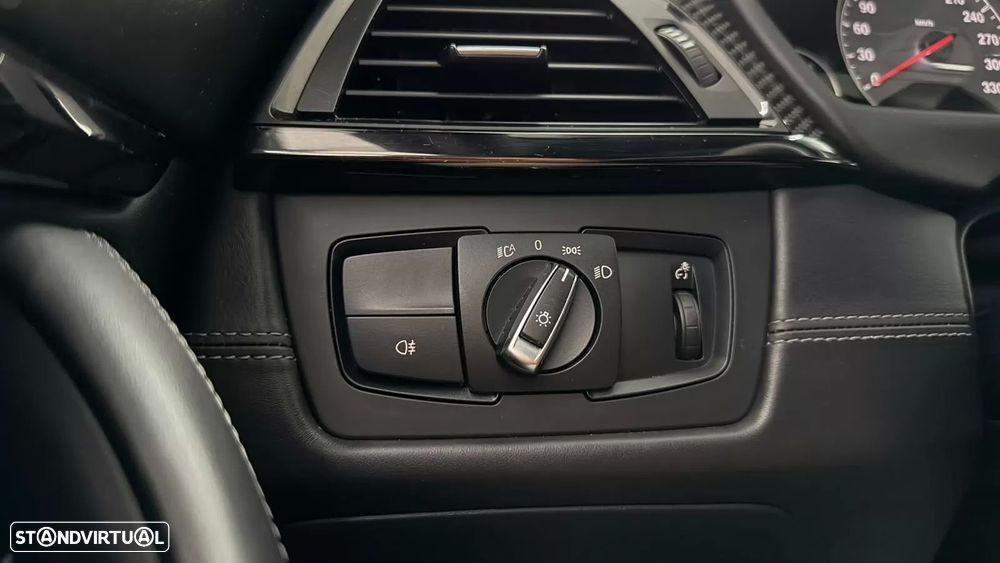 BMW M4 Auto - 37