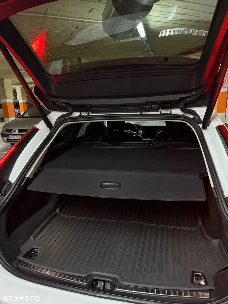 Volvo V90 ver-d3-geartronic-momentum - 28