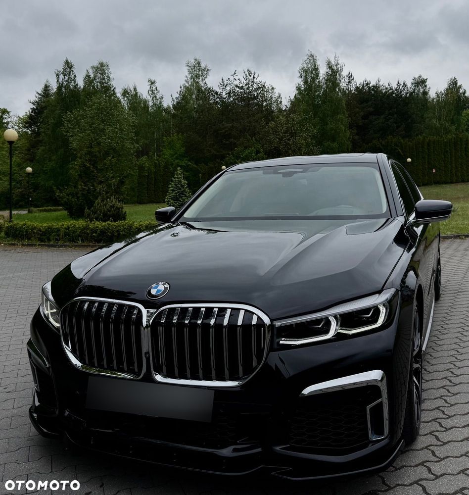 BMW Seria 7 750i xDrive sport - 1