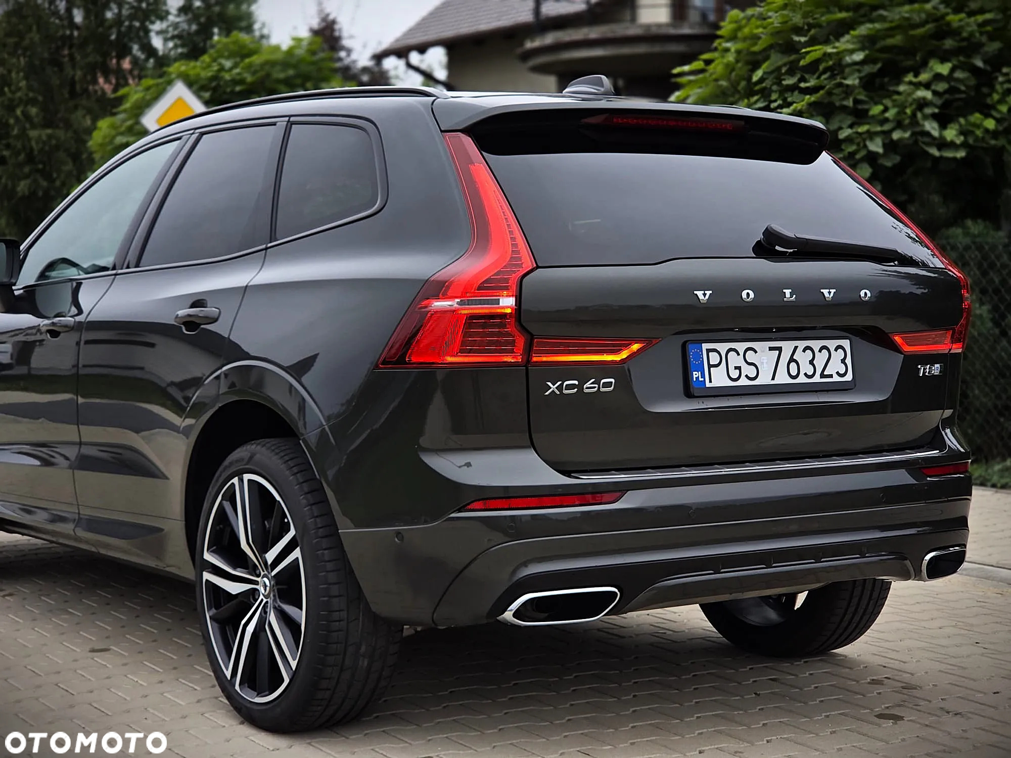 Volvo XC 60 T8 Twin Engine AWD Geartronic RDesign - 8