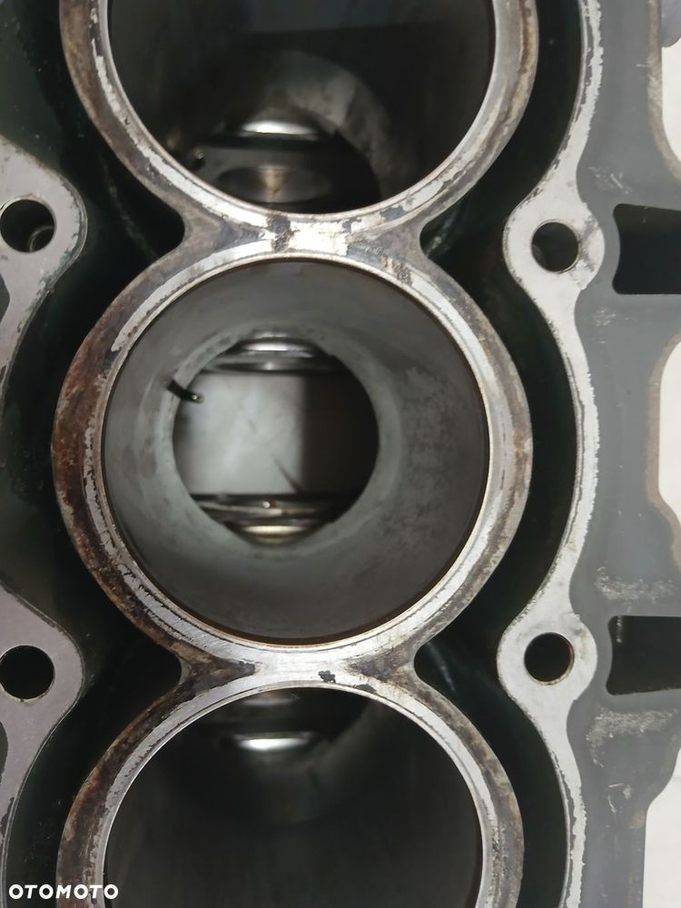 BLOK SILNIKA BMW E60 E61 N52B25 - 6