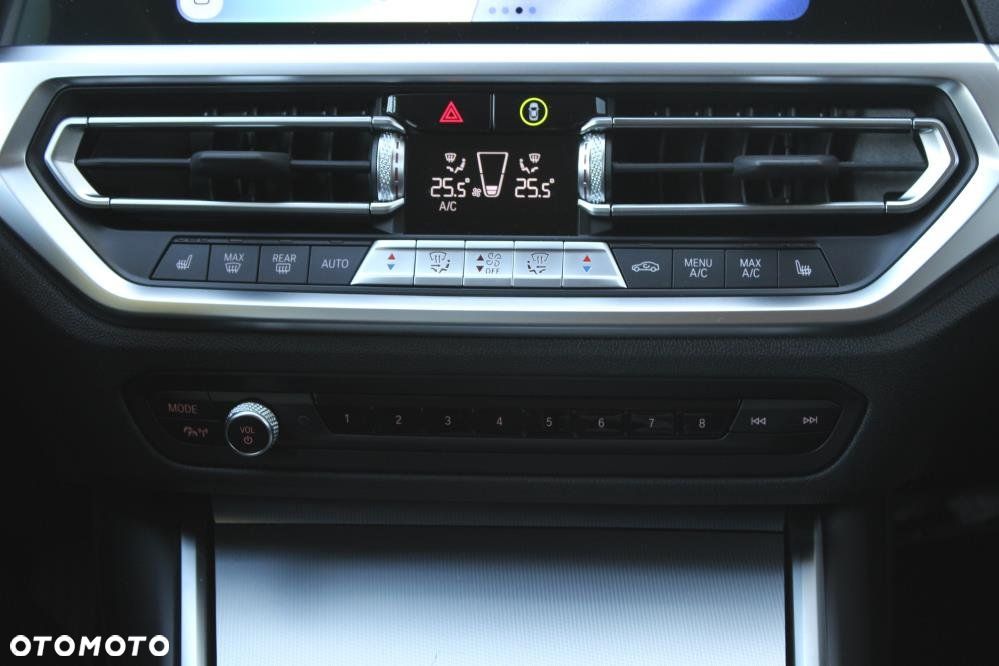 BMW Seria 3 - 17