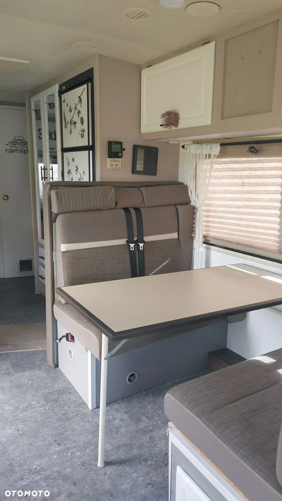 Inny Winnebago WCF25RC - 10