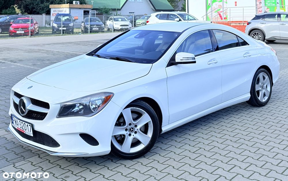 Mercedes-Benz CLA 250 AMG Line - 2