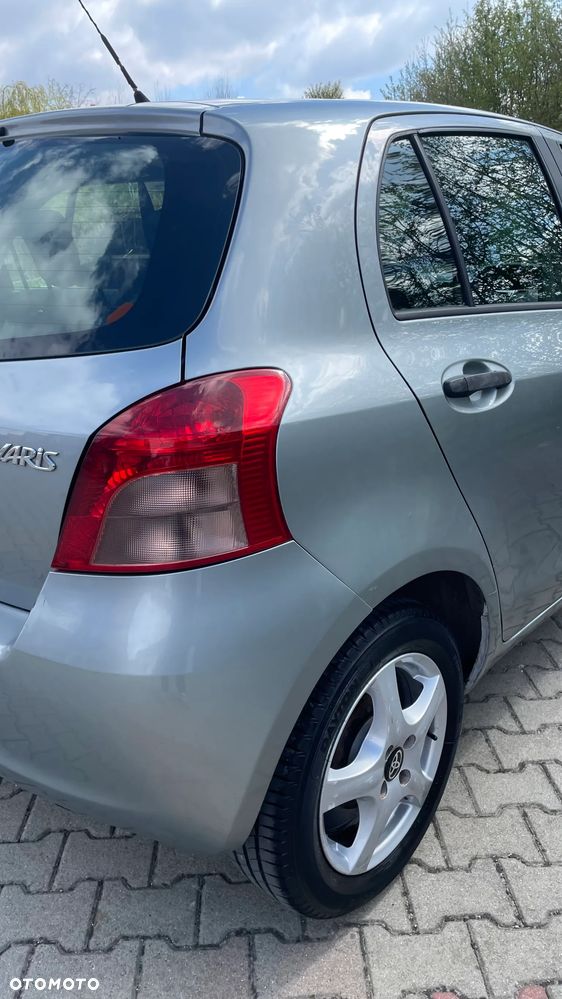 Toyota Yaris 1.3 Luna A/C - 7