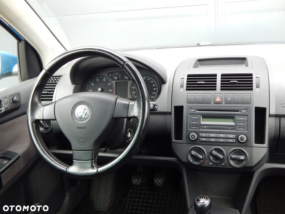 Volkswagen Polo 1.2 12V Comfortline - 26