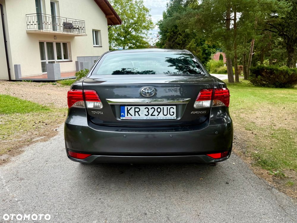 Toyota Avensis 2.2 D-4D Premium - 9