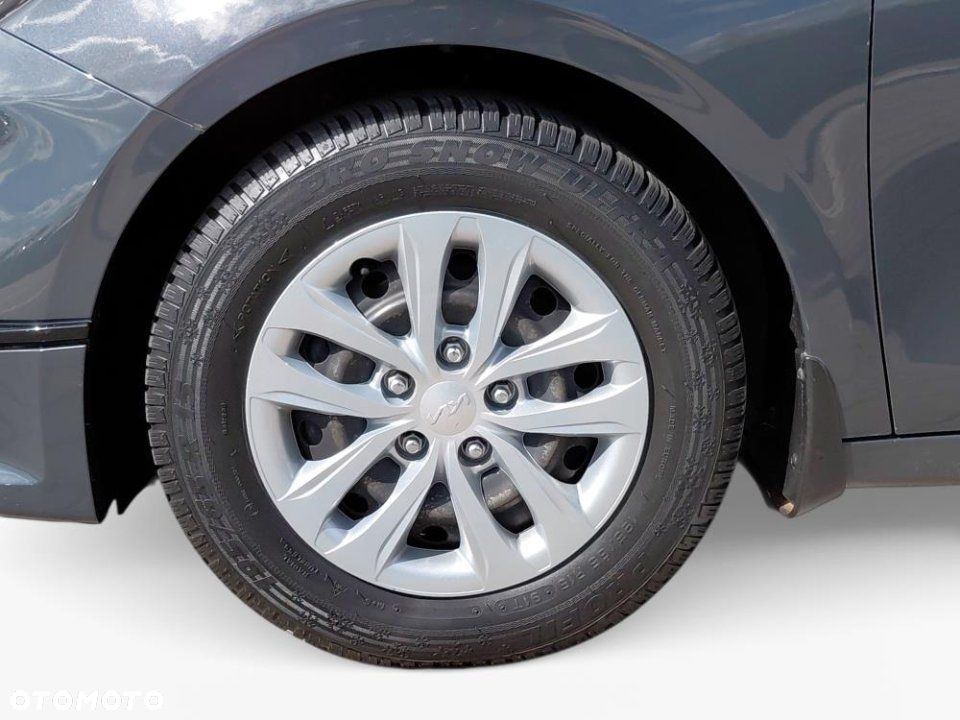 Kia Ceed - 9