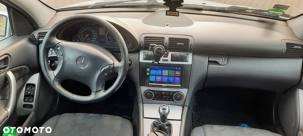 Mercedes-Benz Klasa C 200 T Kompressor Avantgarde - 5