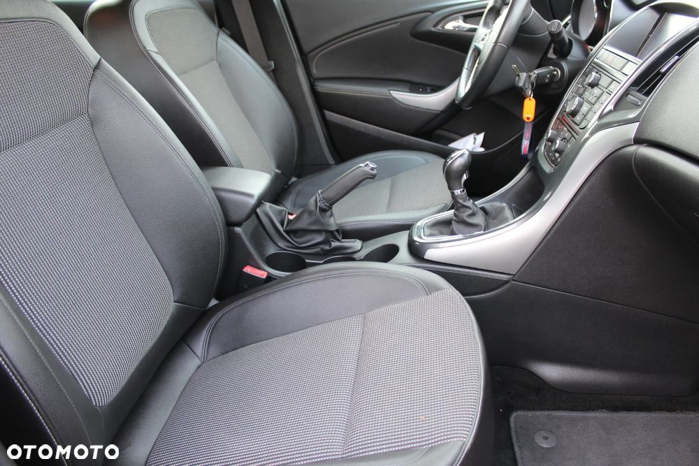 Opel Astra 1.4 T Cosmo S&S - 8