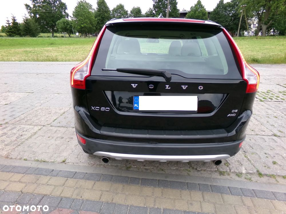 Volvo XC 60 D5 AWD Momentum - 12