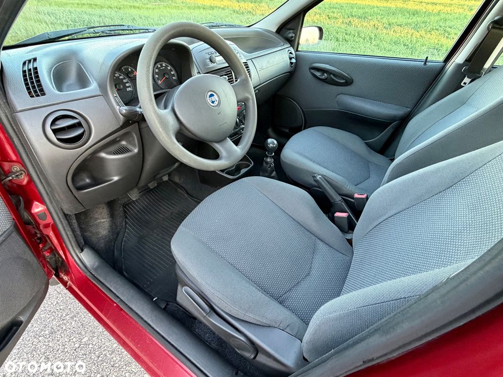 Fiat Punto 1.2 8V Active Premius - 22