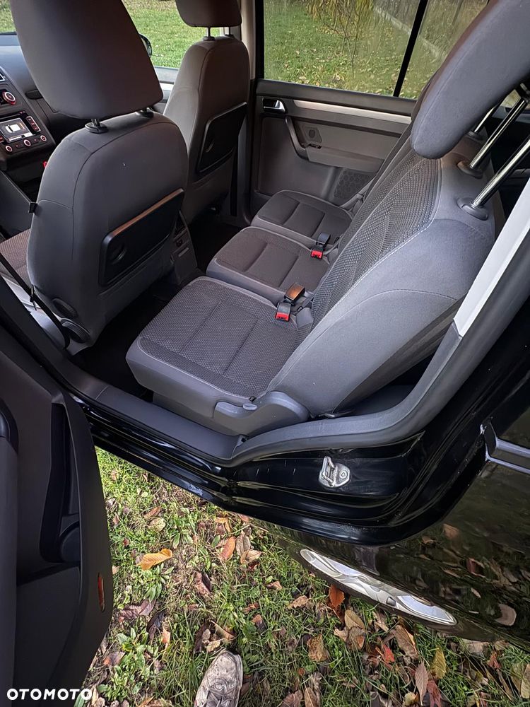 Volkswagen Touran 1.6 TDI DPF BlueMotion Technology Trendline - 19