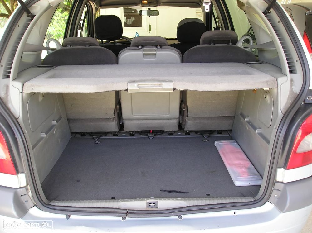 Renault Scénic 1.4 16V Conquest - 13
