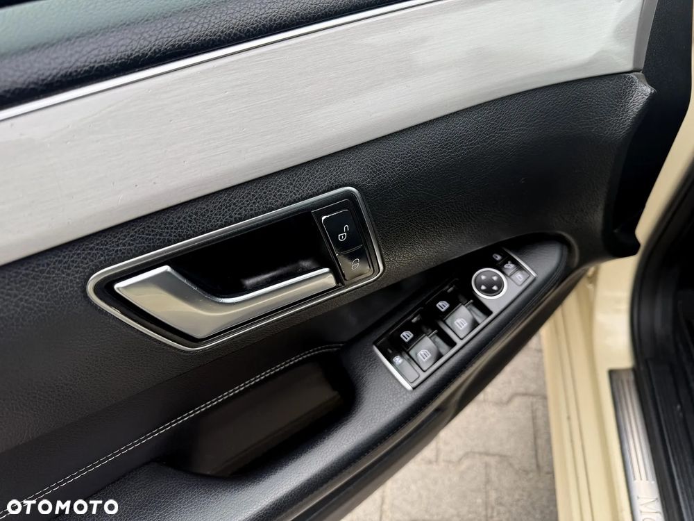 Mercedes-Benz Klasa E - 13