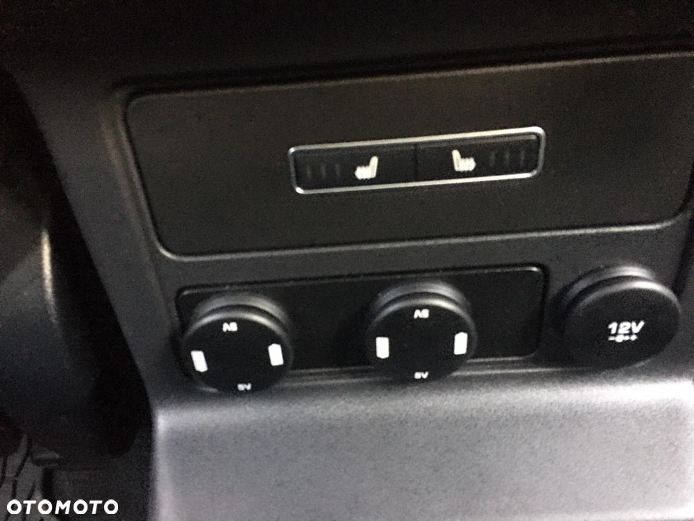 Jaguar F-Pace 25t AWD Prestige - 13