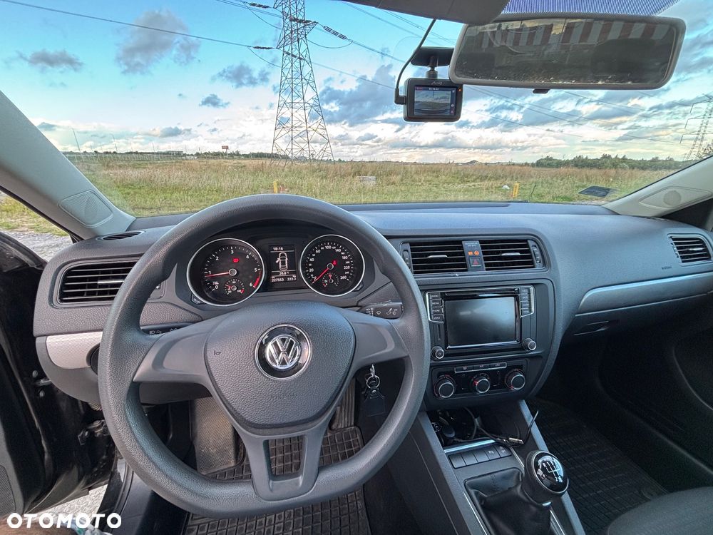 Volkswagen Jetta 2.0 TDI DPF BMT Trendline - 5