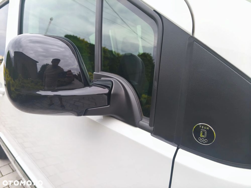 Toyota Proace City Verso 1.2 Turbo L1 Team Deutschland - 11