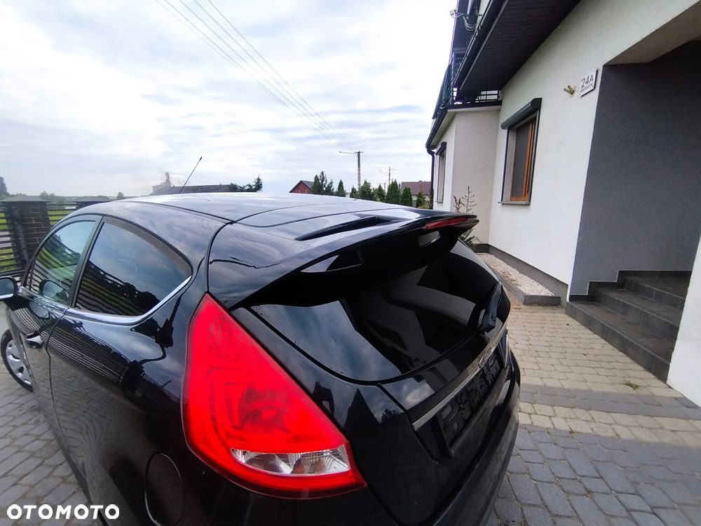 Ford Fiesta 1.25 Titanium - 27