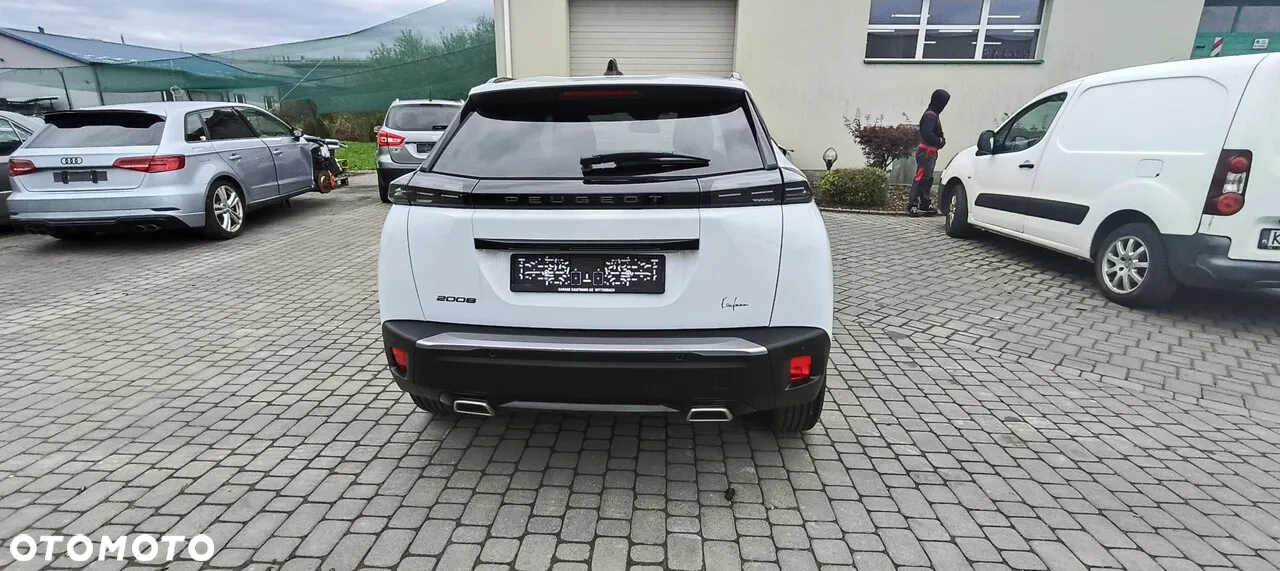 Peugeot 2008 PureTech 130 EAT8 Active Pack - 4